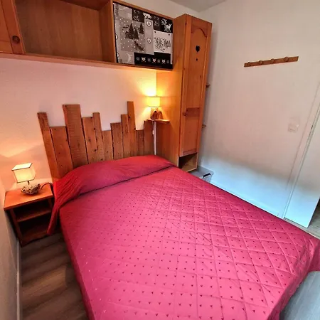 4 Pieces, 8 Pers, Proche Piste, Valfrejus - Fr-1-265-328 Apartment